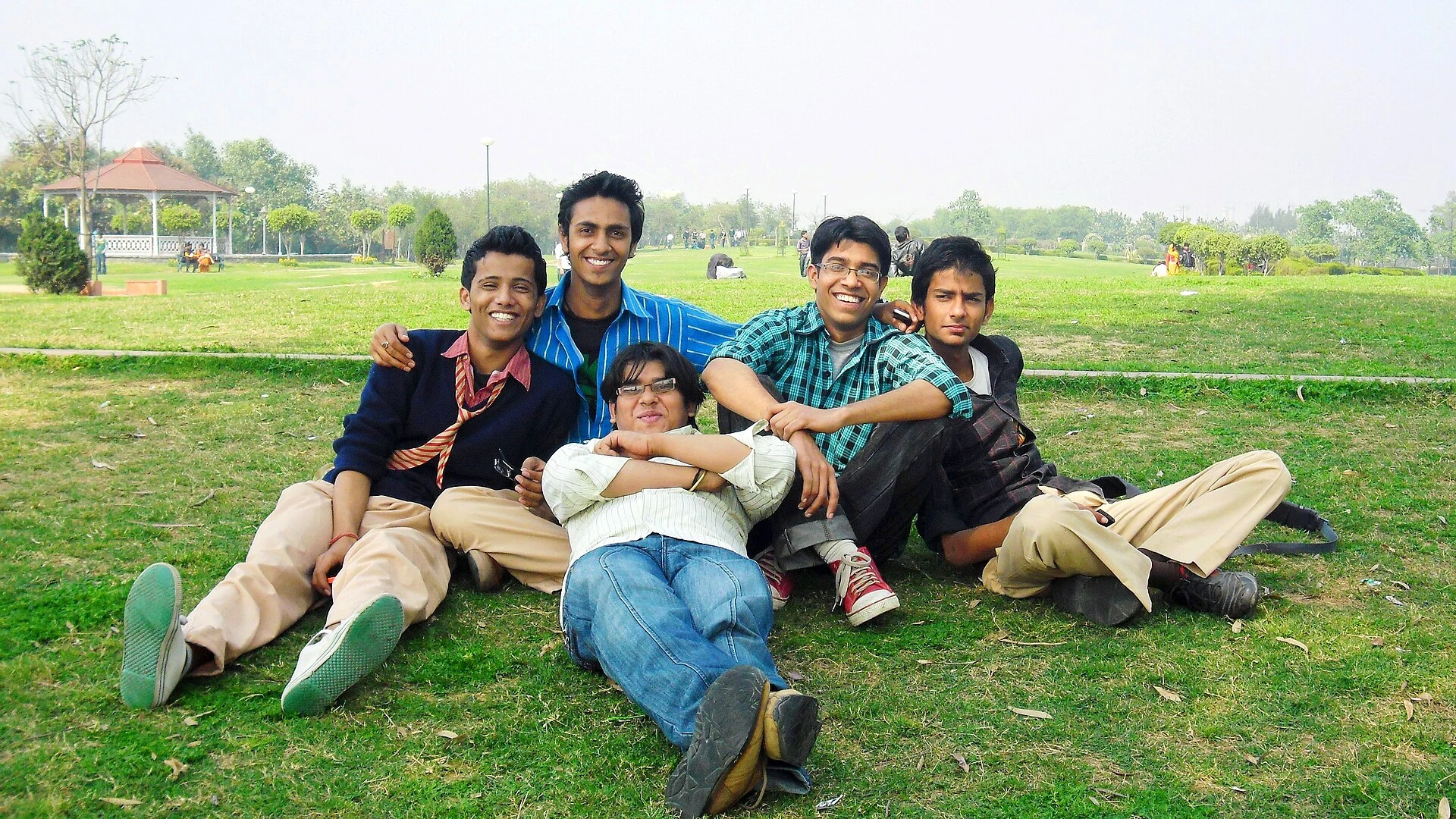 दोस्तों के साथ सामाजिक समय